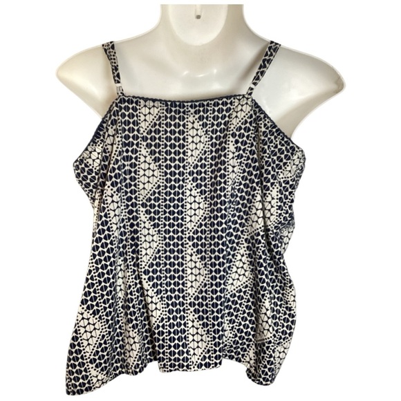 Floral Two Piece Set Sleeveless Wrap Blouse in Navy and White, Plus Size 2X - Picture 8 of 12